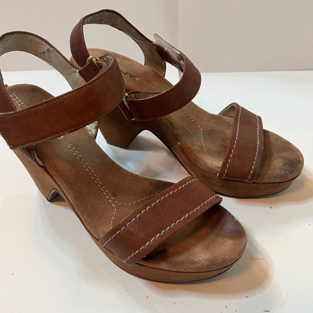 DKNY C Sara Truffle Sandal,‎ Size 8.  Adorable.